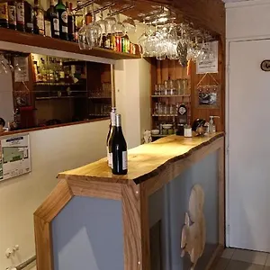 https://auberge-lecureuil.fr-provencehotel.com